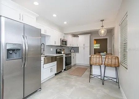 3rd image of 4318 W Granada St