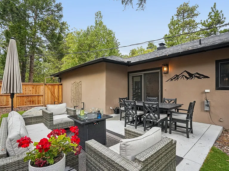 25340 Marion Ridge Dr — Photo 29