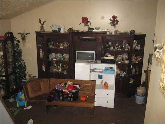 5th image of 4804 Haney Way