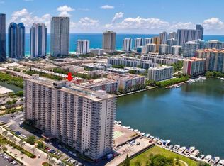 250 174th St APT 918, Sunny Isles Beach, FL 33160