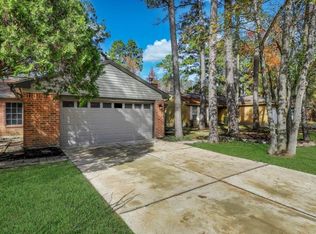 49 Fallshire Dr, Spring, TX 77381