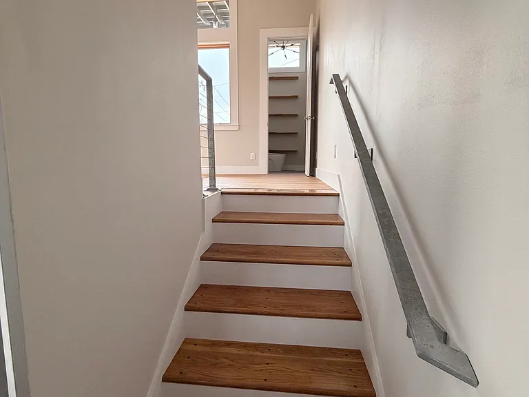 1107 S Cherry St — Photo 8