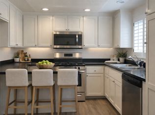 22321 Victory Blvd #116, Canoga Park, CA 91303