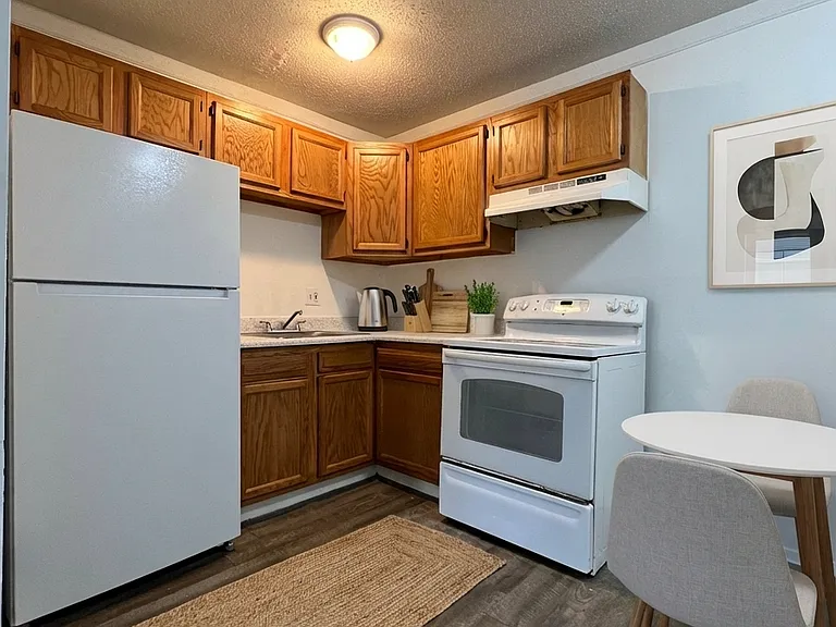 4581 High St #13 — Photo 2