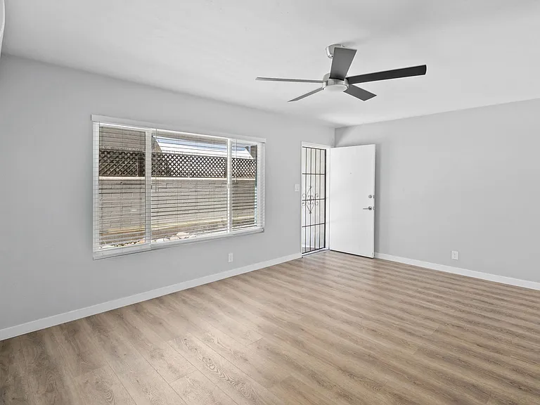 4219 Florida St — Photo 30