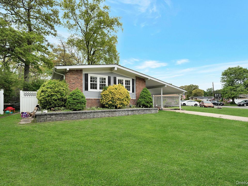 1st image of 34 Cheryl Drive