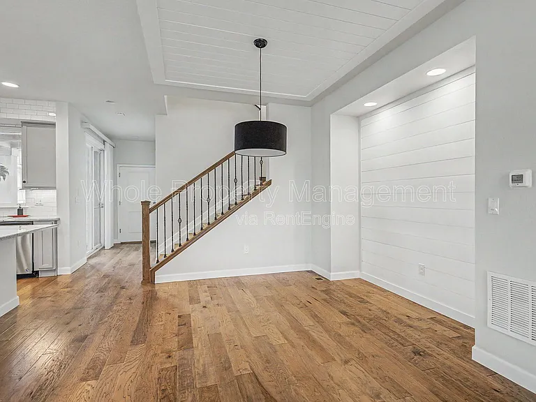 7255 W Evans Ave — Photo 4