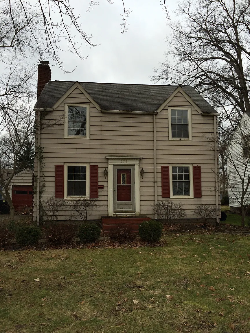 578 Willard Ave SE photo 1