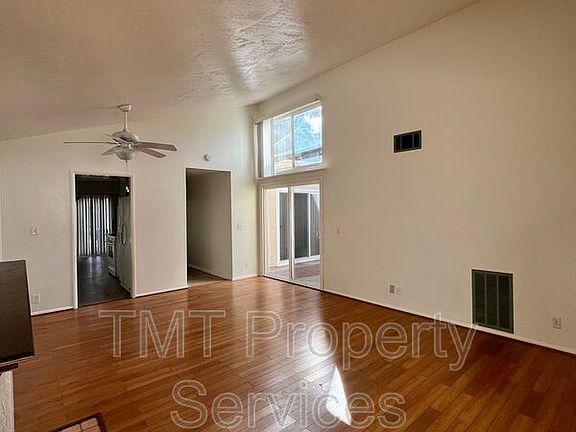 2nd image of 13 Villa Ct