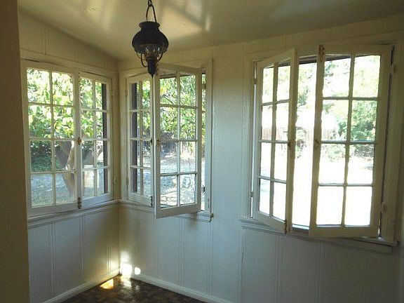 4th image of 10554 Mather Ave