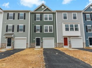 125 Homestead Dr, Hanover, PA 17331