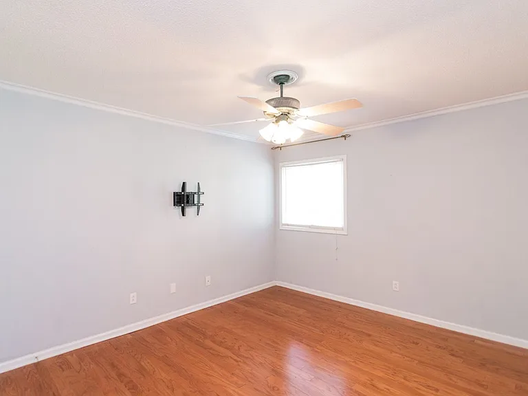140 Lake Concord Rd NE #B4 — Photo 13