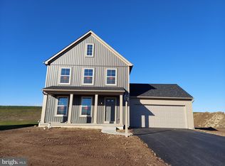 465 Springhouse Ln, York, PA 17406