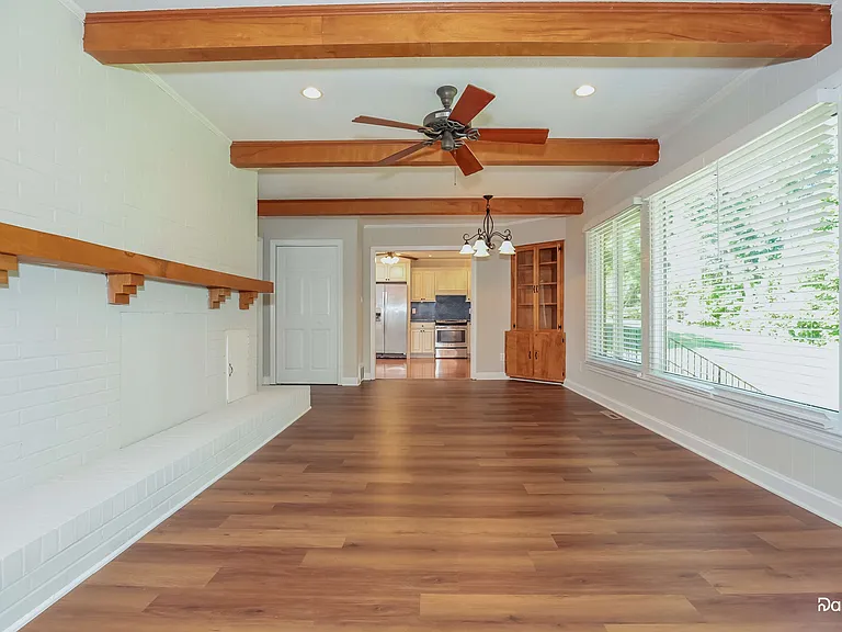 709 Huntington Dr — Photo 6