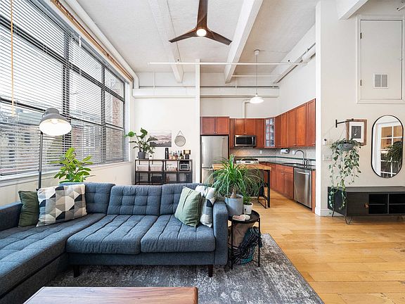 4th image of 300 Communipaw Ave APT 111
