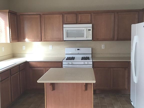 4th image of 8921 Topaz Springs Ct