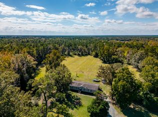 123 Claude Ln, Bonneau, SC 29431