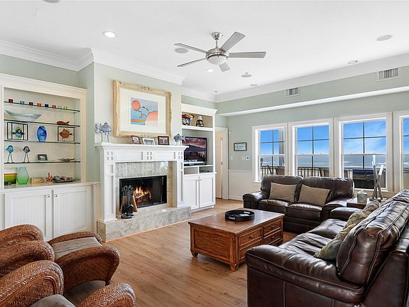 5th image of 12231 Hershey Beach Dr