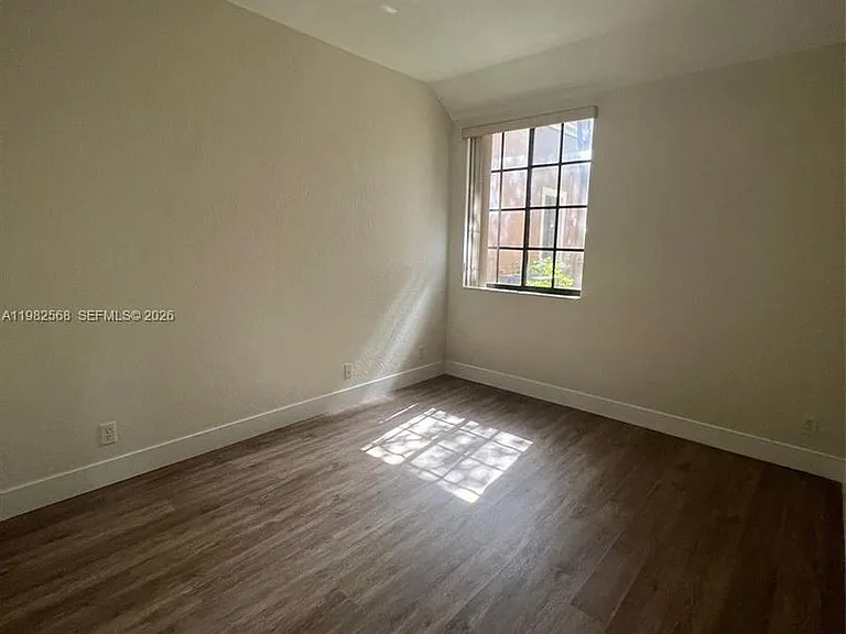 2816 Kinsington Cir #28-1 — Photo 14