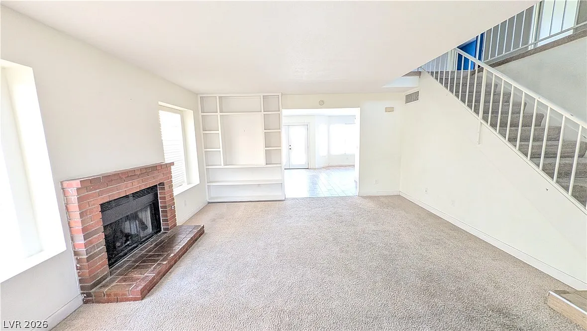 3 bed, 2.5 bath, 1873 sqft, $2,200 — Photo 4