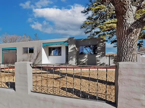 1019 Practilliano Dr, Santa Fe, NM 87505