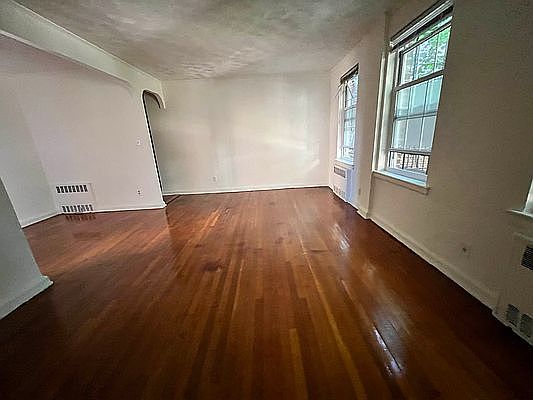 2nd image of 153 Arlo Rd #2D