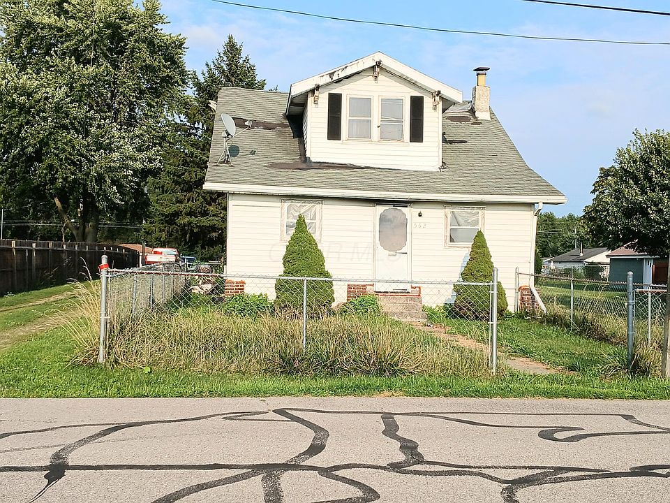 1st image of 562 Cottage St