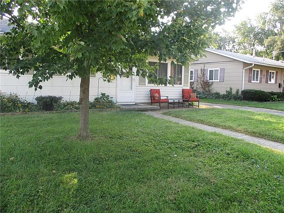 3rd image of 309 Blaine Ave