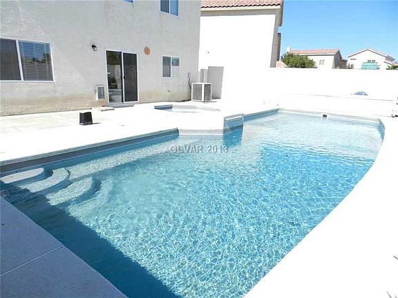 3rd image of 5432 Cliff Dancer St