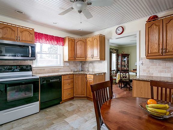 5th image of 364 S 14th St