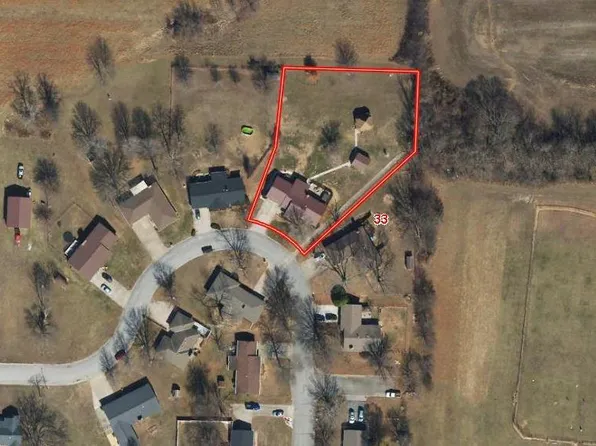 109 E Hardin Dr, Nevada, MO 64772