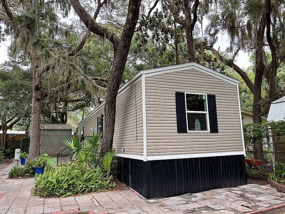 1st image of 1700 Demere Rd #122
