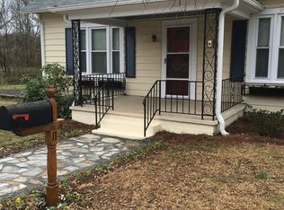 11 Inglesby St, Greer, SC 29650