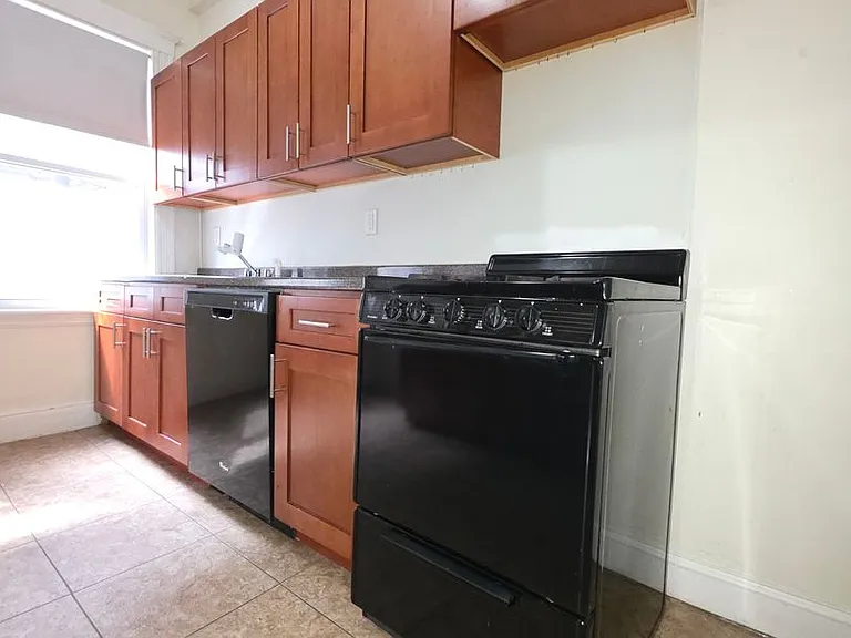 1630 Commonwealth Ave #11E — Photo 5