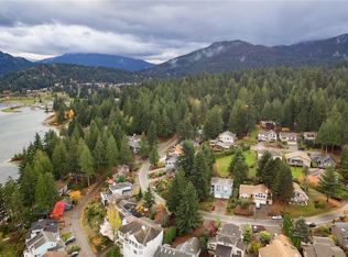 43 N Point Dr, Bellingham, WA 98229