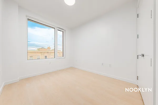 Rented by Nooklyn NYC LLC | media 141