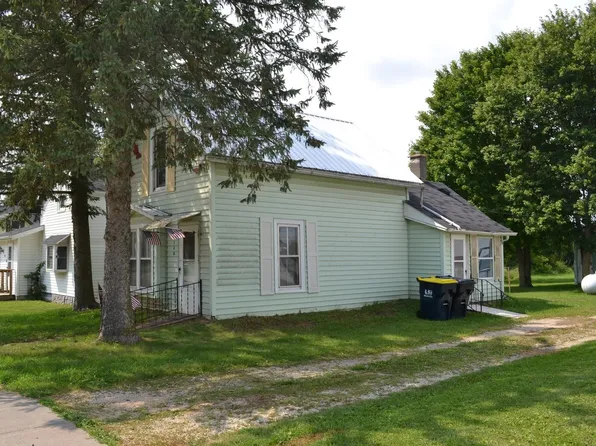 108 W Main St, Camp Douglas, WI 54618