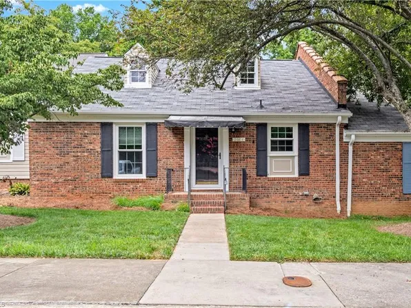 2664 Saint Johns Pl, Winston Salem, NC 27106
