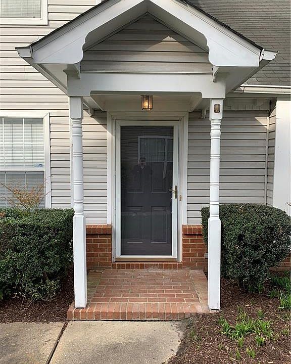 1st image of 841 Shoal Creek Trl