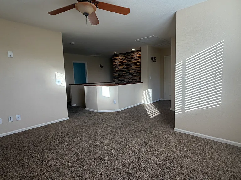 2504 W Hedgehog Pl — Photo 28
