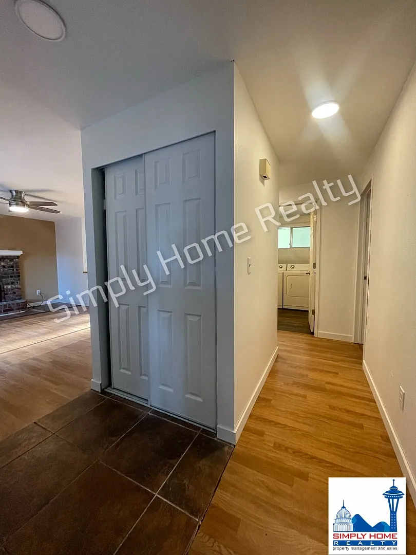Private Cul-de-Sac Gem with Spacious Backyard! — Photo 3