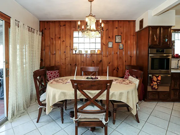 20-37 37th Street image 8 of 24