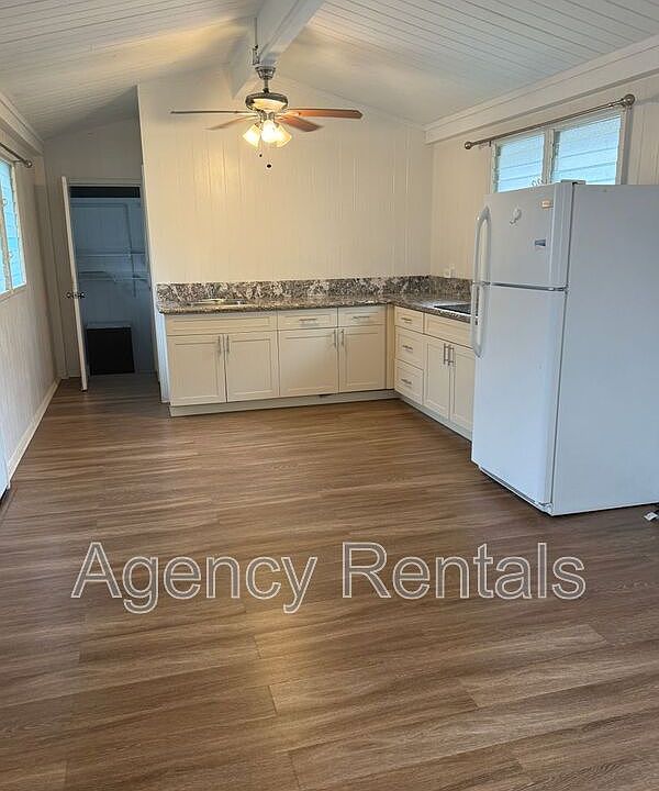 2nd image of 1160 Hoolawa Pl