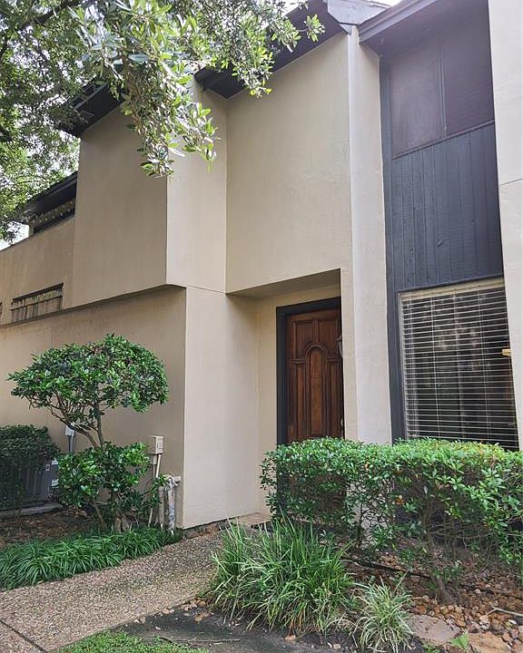 1st image of 1112 Bering Dr APT 48