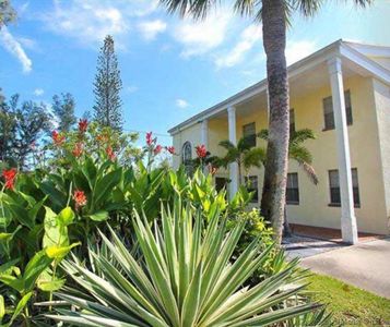 170 Roosevelt Dr APT 19, Sarasota, FL, 34236