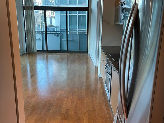 3rd image of 650 W Wayman St Unit 405C