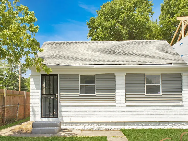 2926 Adams St — Photo 2