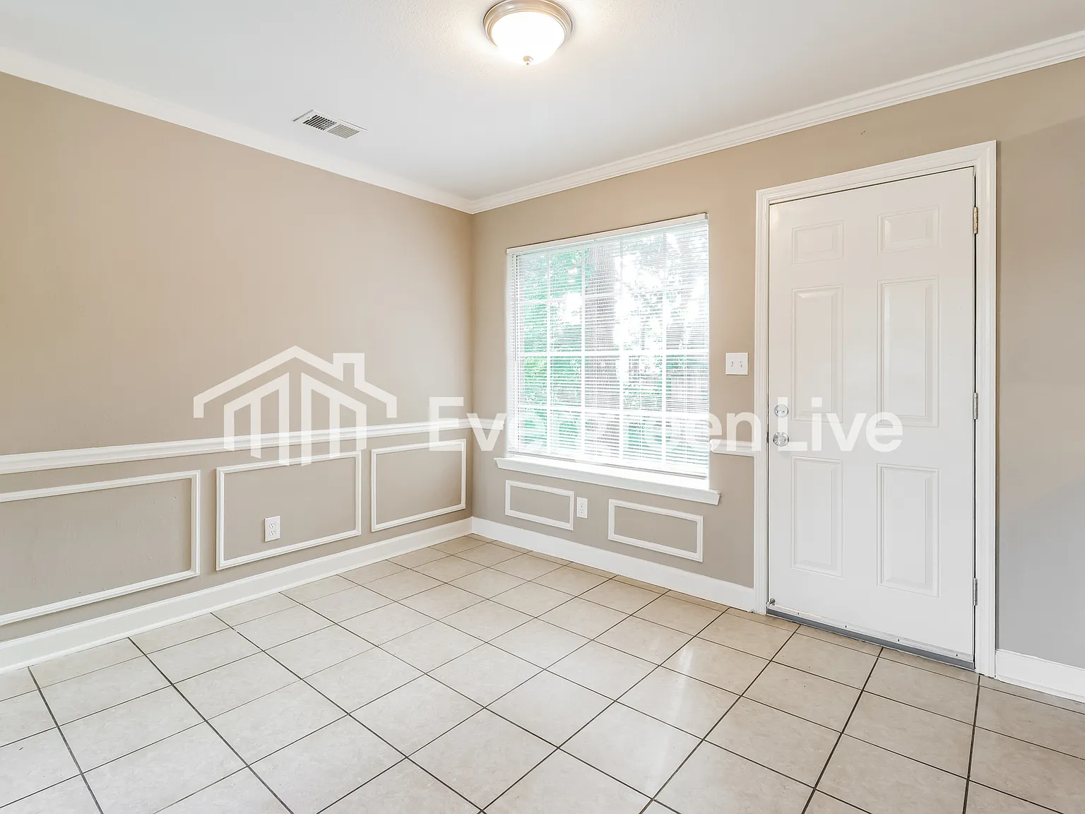 3 bed, 2.0 bath, 1534 sqft, $1,395 — Photo 4