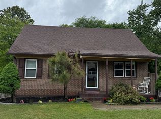 12904 Kidwell Dr, Woodbridge, VA 22193