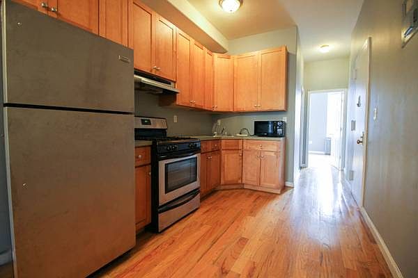 1st image of 79 Central Ave APT 1R